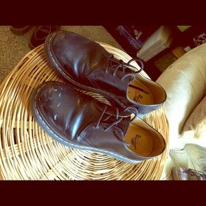 Black low cut dr martens